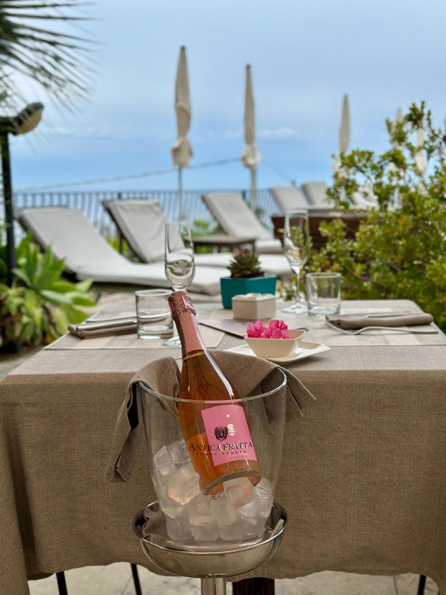 Della Piccola Marina Hotel 4*