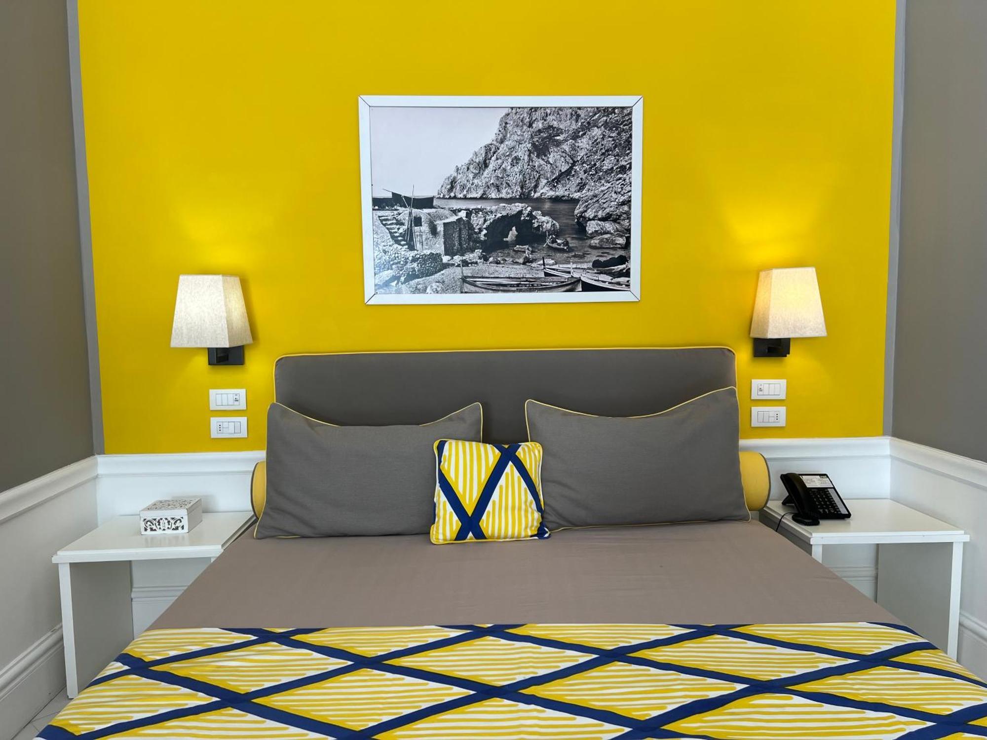 Della Piccola Marina Capri